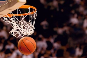 亚博-那不勒斯球迷高歌震撼亚平宁，孙兴慜破荒之夜燃爆全场